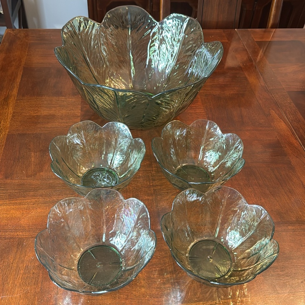 5 pieces 14" Extra Large Lucite Acrylic Green Salad Bowl set Patterned Leaf